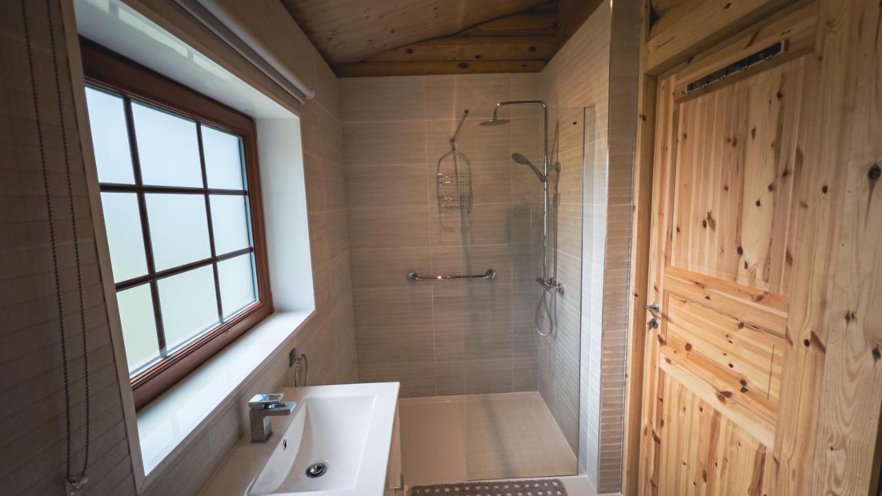 Aspen Lodge, Amazing New Log Cabin With Hot Tub - Sleeps 6 - Felmoor Park موربيث المظهر الخارجي الصورة