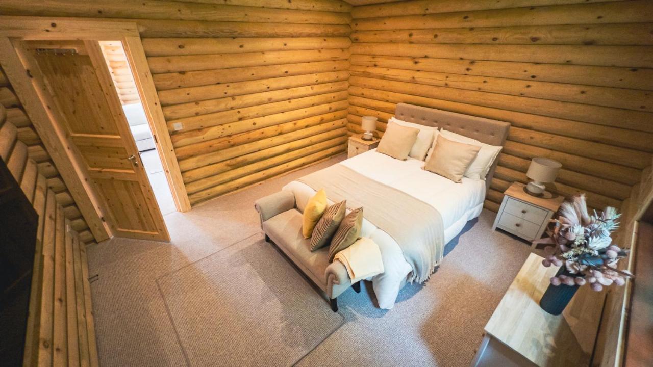 Aspen Lodge, Amazing New Log Cabin With Hot Tub - Sleeps 6 - Felmoor Park موربيث المظهر الخارجي الصورة
