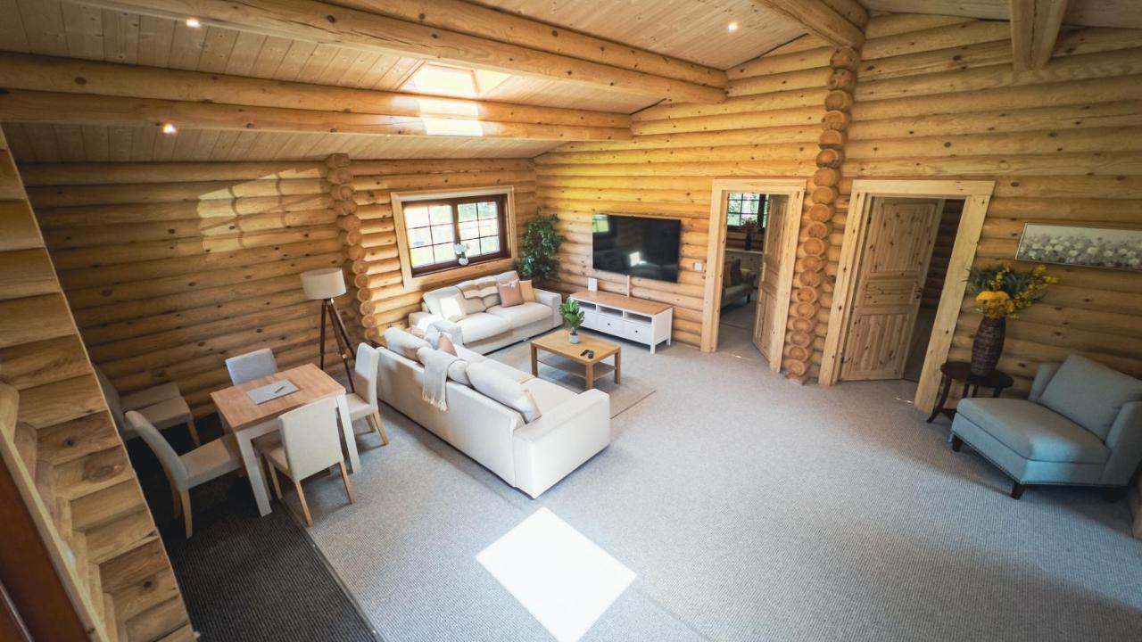 Aspen Lodge, Amazing New Log Cabin With Hot Tub - Sleeps 6 - Felmoor Park موربيث المظهر الخارجي الصورة