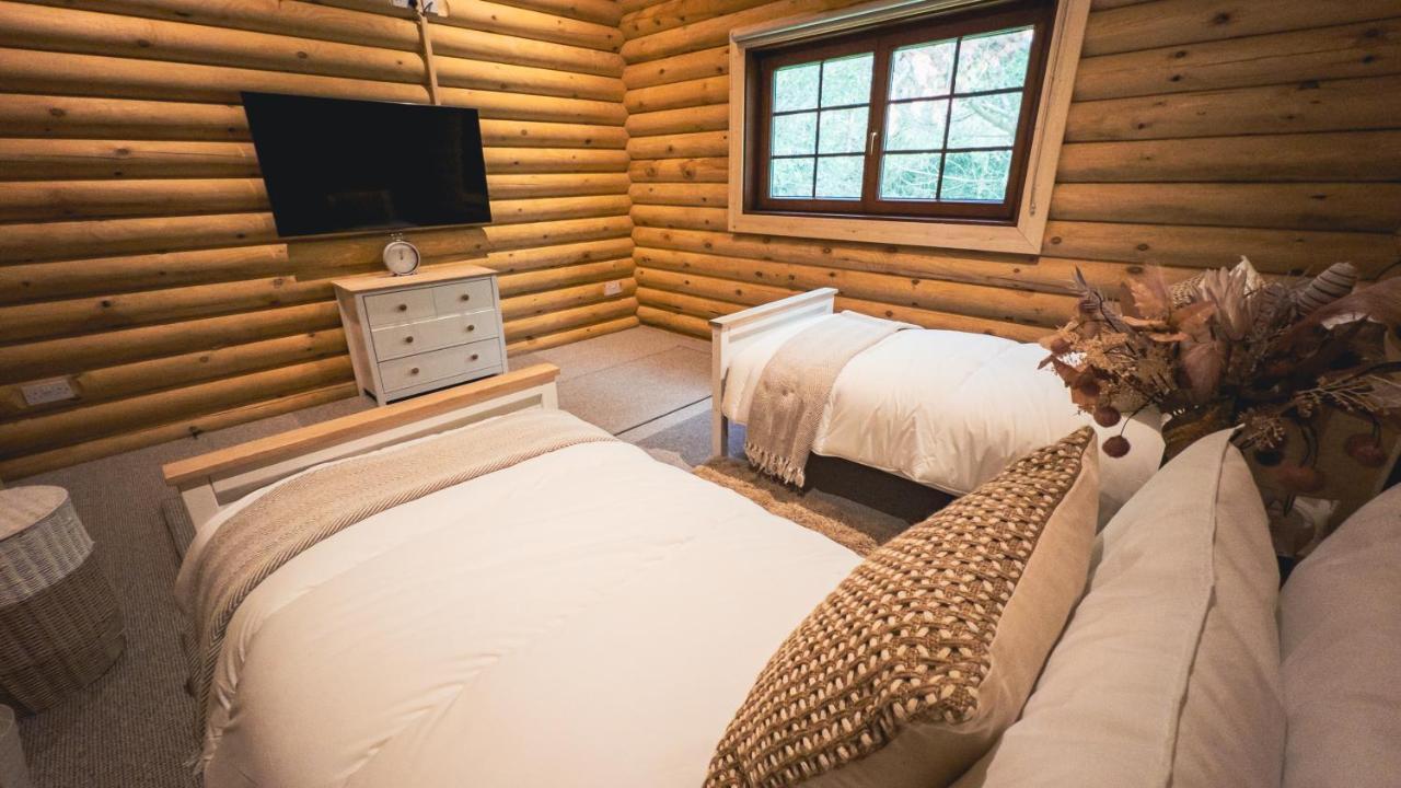 Aspen Lodge, Amazing New Log Cabin With Hot Tub - Sleeps 6 - Felmoor Park موربيث المظهر الخارجي الصورة
