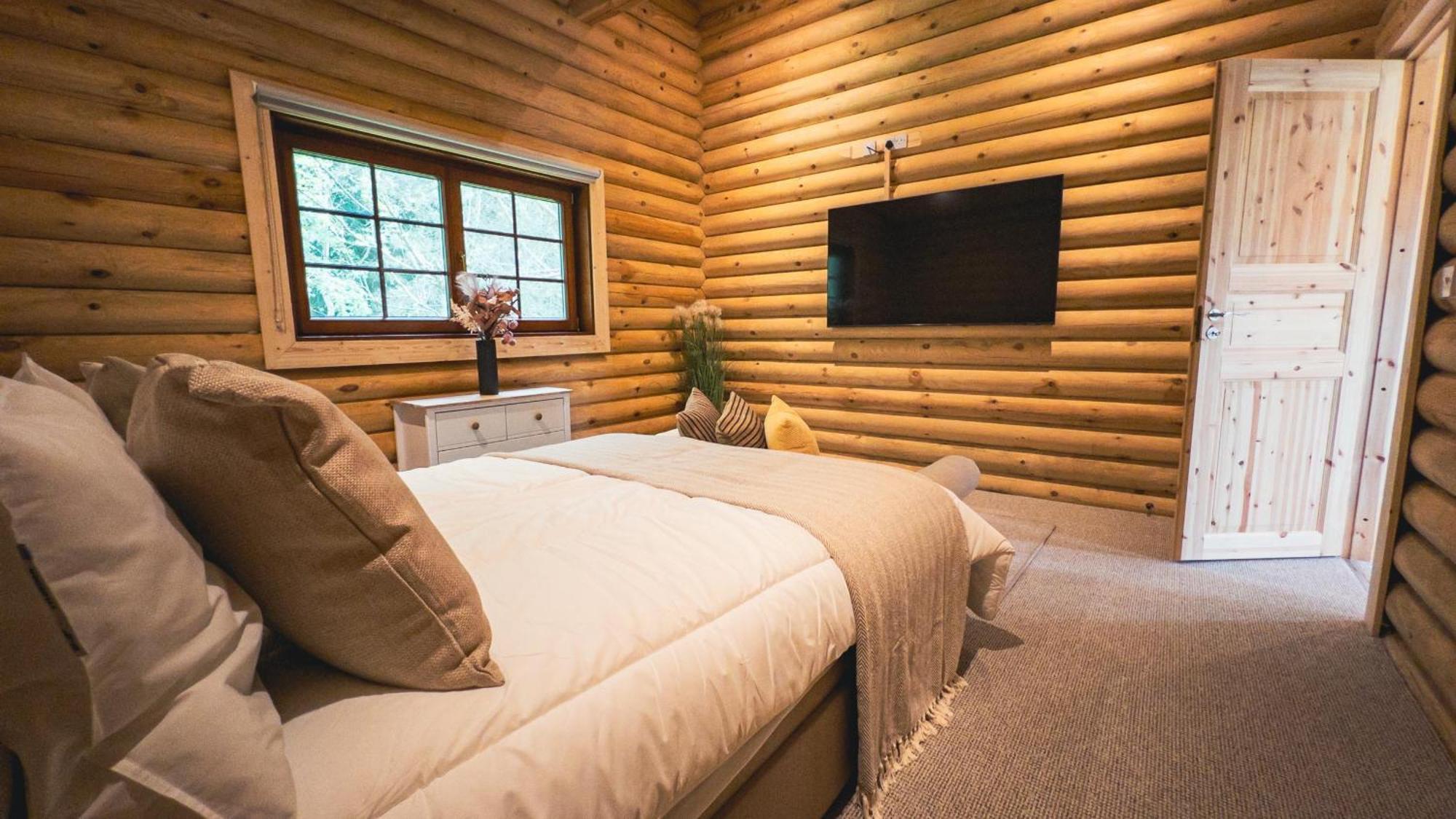 Aspen Lodge, Amazing New Log Cabin With Hot Tub - Sleeps 6 - Felmoor Park موربيث الغرفة الصورة